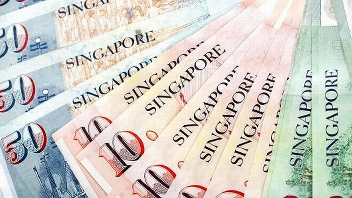 Ilustrasi uang dolar Singapura. Kasus peredaran 34 lembar uang palsu SGD 10.000 kini menguak adanya janji bayaran 51.000 SGD.