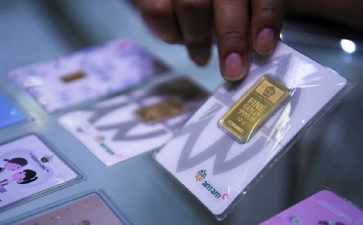 Fluktuasi harga minyak, emas, dan dolar AS menandai tantangan baru bagi investor di tengah ketidakpastian ekonomi global.