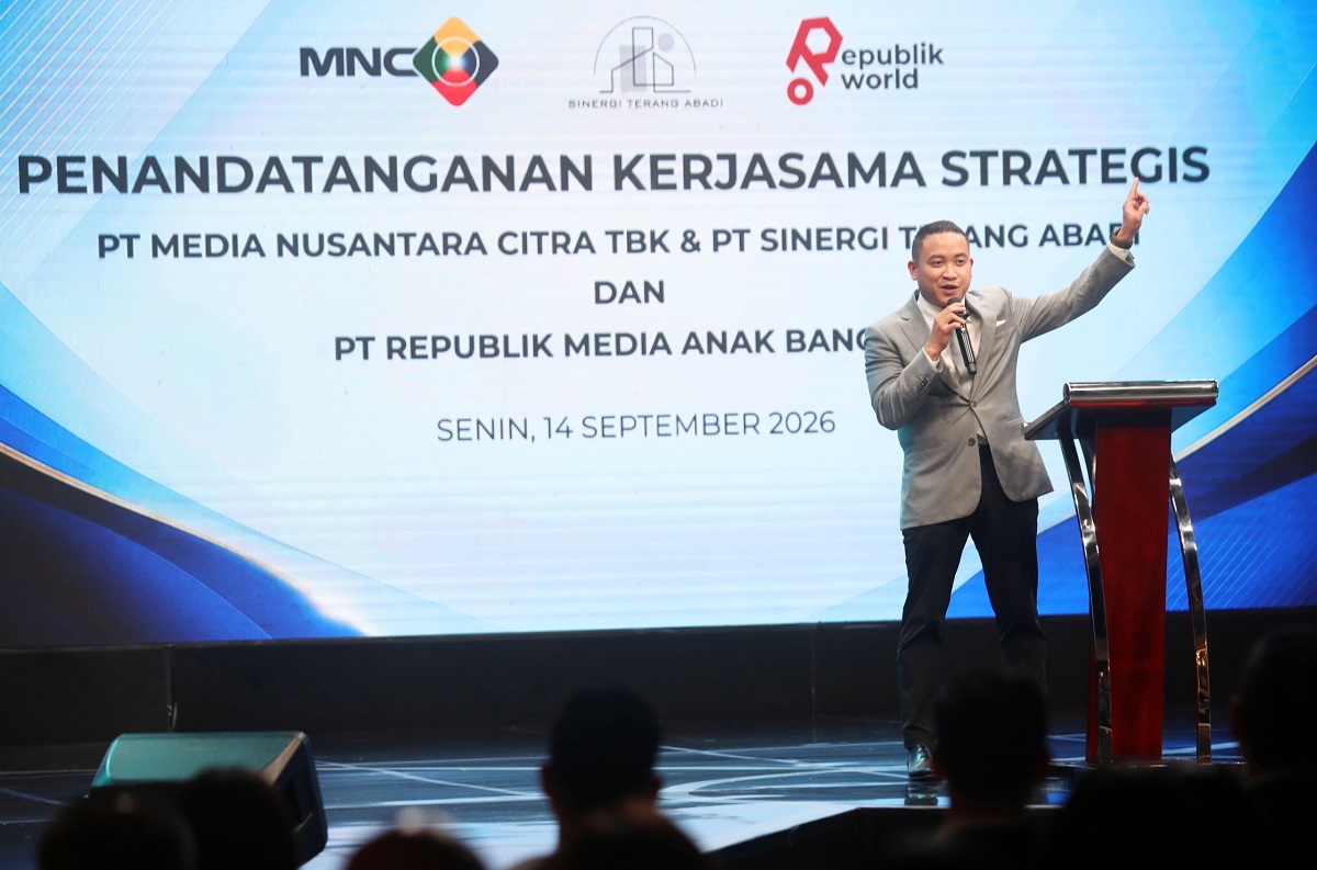 Norman Joesoef menyerukan agar Indonesia aktif berperan sebagai produsen berita internasional, bukan hanya penerima informasi dari luar negeri.