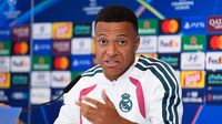 Luis Enrique memimpin Paris Saint-Germain dengan semangat kolektif yang baru, sukses di kancah Eropa setelah kepergian Kylian Mbappe.