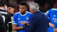 Jose Mourinho, mantan pelatih Real Madrid, memberikan pandangannya terkait kritik yang menghujani Kylian Mbappe di Santiago Bernabéu.