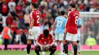 Michael Carrick, legenda Manchester United, menyoroti kurangnya ancaman tim meski unggul jumlah pemain saat kalah dari Manchester City.