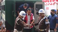 Direktur Penyidikan Jampidsus Kejaksaan Agung, Febrie Adriansyah, menjadi sorotan terkait dugaan aliran dana Rp 40 miliar dari pengusaha Tan Kian yang mencuat di sidang praperadilan.