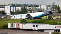 pesawat-kargo-amazon-tergelincir-di-bandara-miami-1788741063257_169