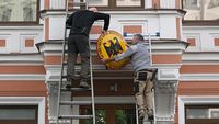Ketegangan diplomatik antara Rusia dan Jerman terus memanas, diwarnai penutupan misi konsuler di kedua negara.