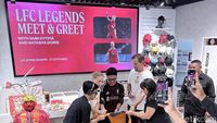 Penggemar Liverpool FC di Indonesia menunjukkan antusiasme luar biasa saat mendukung klub kesayangan mereka, mencerminkan besarnya basis Liverpudlian di Tanah Air.