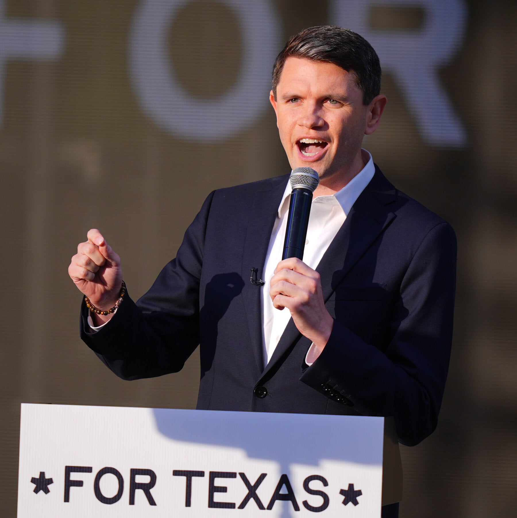 Kandidat Demokrat Talarico berpidato di hadapan pendukungnya saat memulai tur kampanye finalnya di seluruh wilayah Texas, menyerukan persatuan dan semangat juang.