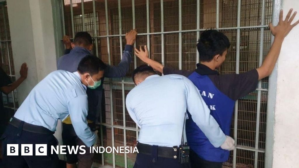 Video viral yang memperlihatkan dugaan pesta narkoba di dalam lembaga pemasyarakatan memicu penyelidikan serius terhadap keterlibatan petugas, menyoroti integritas sistem.