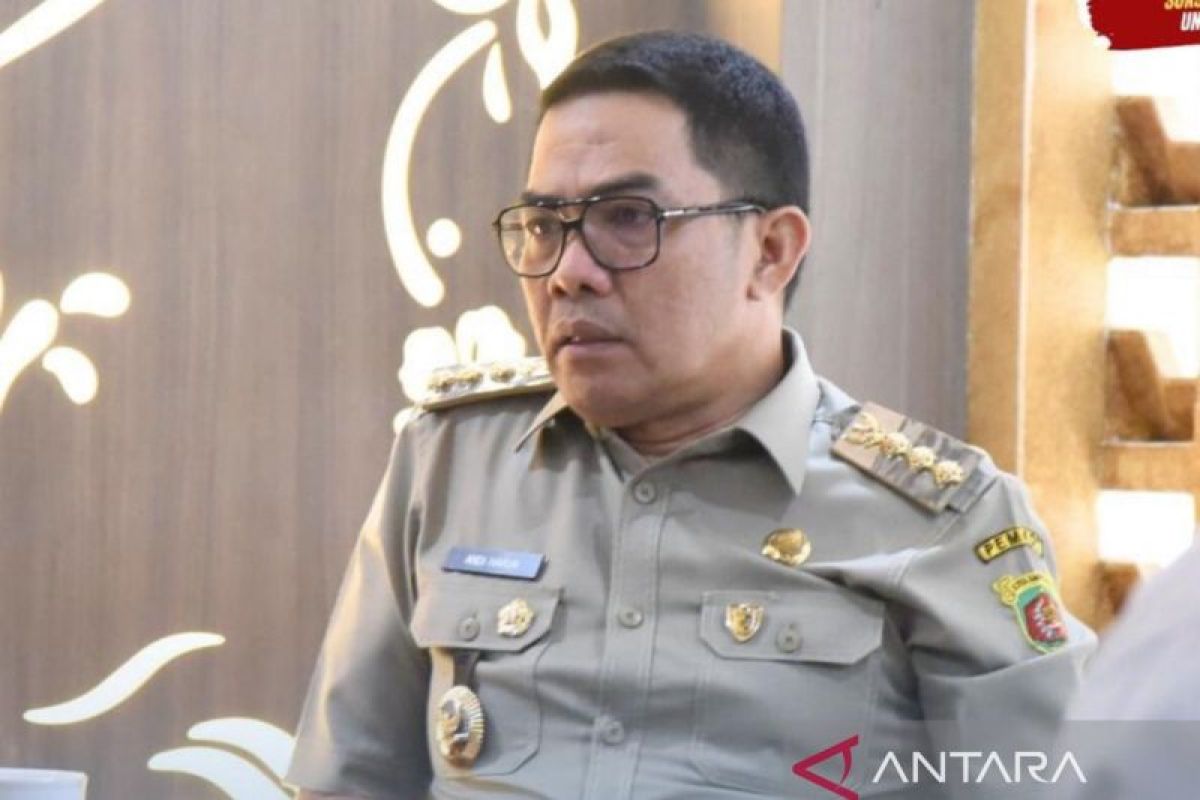 Sejumlah pejabat pemerintah kota dalam sosialisasi sistem informasi perencanaan pembangunan daerah terpadu (SIPADU) yang baru diluncurkan.