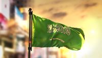 Ilustrasi: Pasukan keamanan Arab Saudi berjaga di dekat lokasi yang sering menjadi target serangan Houthi, menekankan sensitivitas keamanan di wilayah tersebut.