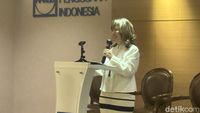 Ketua Umum Asosiasi Pengusaha Indonesia (APINDO) saat menyampaikan pandangan dan catatan kritis terkait draf regulasi ketenagakerjaan terbaru yang sedang digodok DPR.