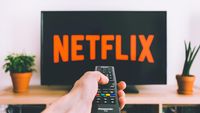 Karyawan Netflix menghadapi ketidakpastian di tengah kabar pemutusan hubungan kerja global sebagai bagian dari penyesuaian strategi perusahaan.