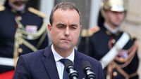 Perdana Menteri Prancis Sebastien Lecornu saat memberikan pernyataan mengenai penanganan demonstrasi dan keamanan publik.