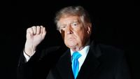 Mantan Presiden AS Donald Trump kerap menyampaikan pandangan kontroversialnya mengenai isu-isu global, mencampuradukkan diplomasi dan analisis yang provokatif.