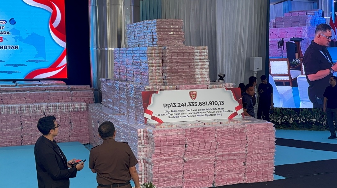 Satuan Tugas Program Keluarga Harapan (PKH) mengumumkan penyetoran dana Rp13,2 triliun ke kas negara, menandai komitmen pemerintah dalam akuntabilitas dan efisiensi anggaran bantuan sosial.