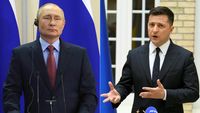 Presiden Rusia Vladimir Putin mengundang Presiden Ukraina Volodymyr Zelensky untuk negosiasi damai langsung di wilayah Rusia.