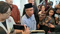 Wakil Menteri Koordinator Bidang Perekonomian Dradjad Hari Wibowo memberikan pandangan terkait gejolak pasar modal dan pentingnya literasi investasi bagi investor domestik.